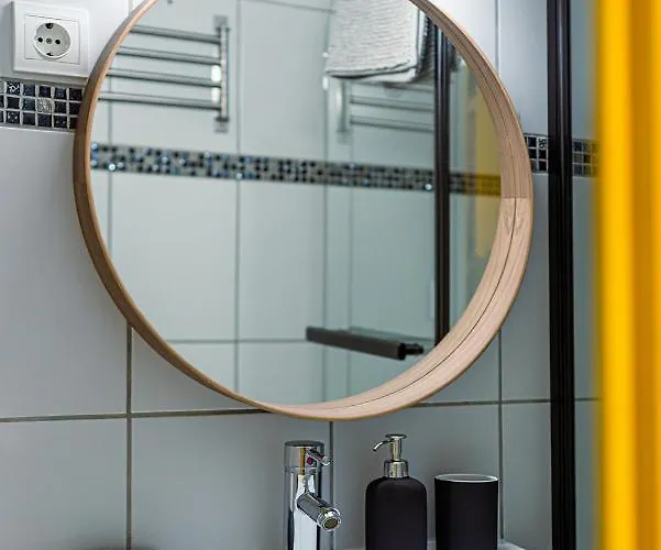 La Bella - Entire Near Gozsdu Udvar Apartman